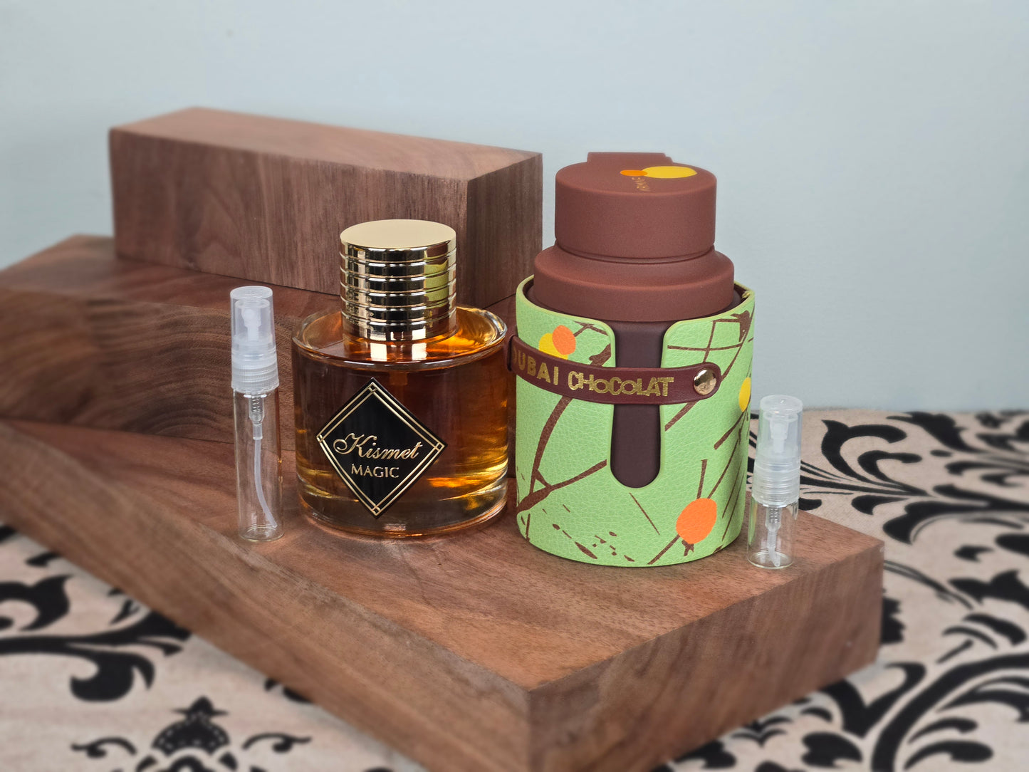 Chocolatey, spicy and woody combination - Armaf Odyssey Dubai Chocolat and Maison Alhambra Kismet Magic (Angel) - Arabian Perfume Sample 5ml/2ml