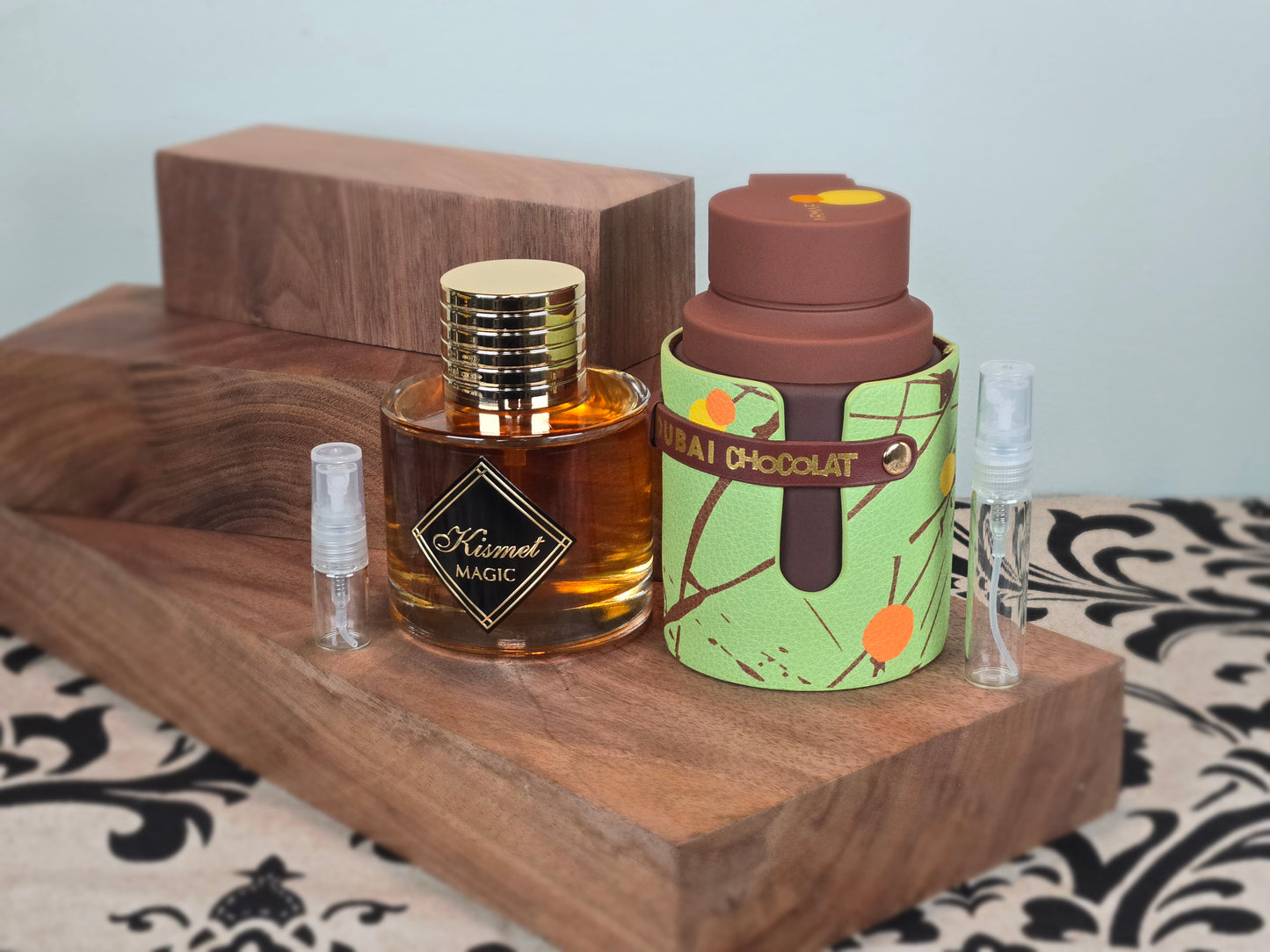 Chocolatey, spicy and woody combination - Armaf Odyssey Dubai Chocolat and Maison Alhambra Kismet Magic (Angel) - Arabian Perfume Sample 5ml/2ml