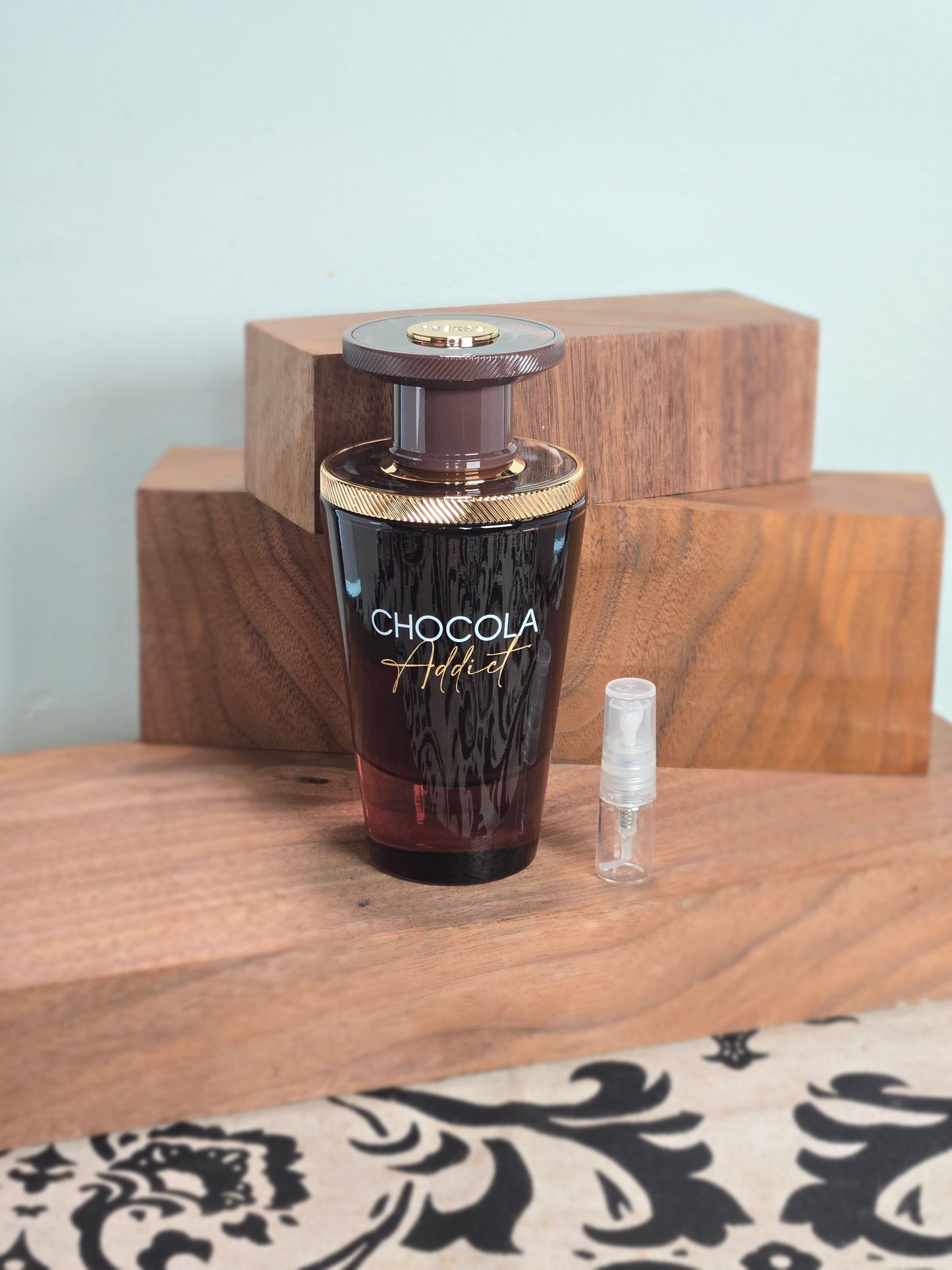 Fragrance World Chocola Addict - Ăchantillon de Parfum 5ml/2ml - Format de Voyage - Parfum du Moyen-Orient