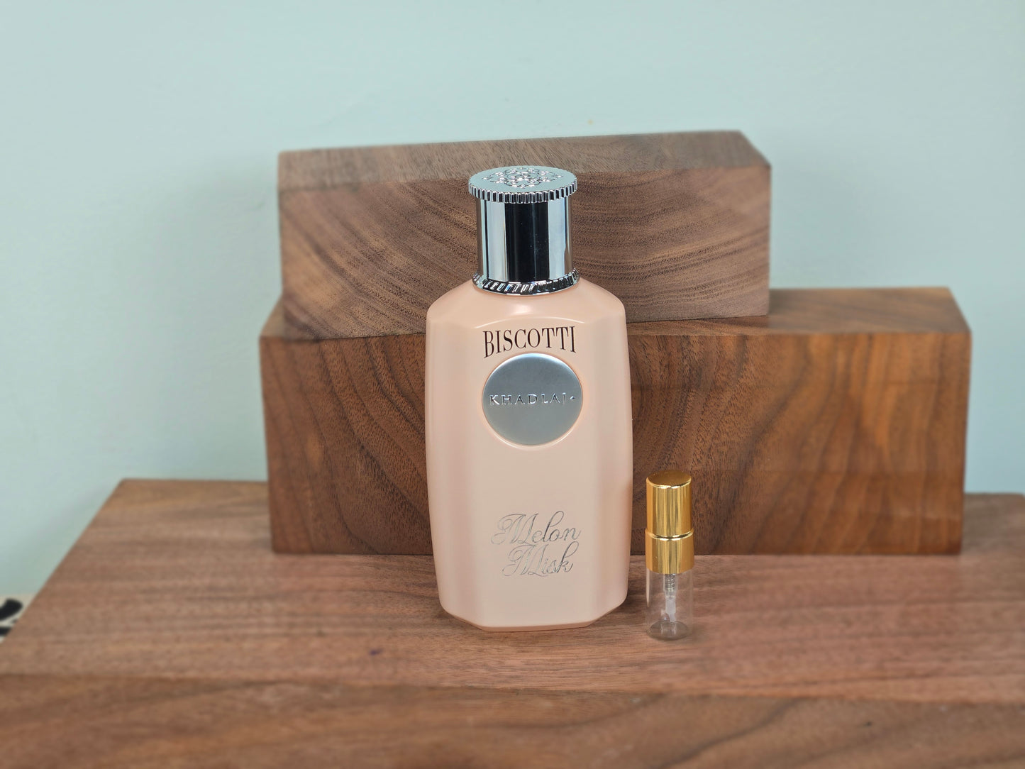 Khadlaj Biscotti Melon Misk - Échantillon de Parfum 5ml/2ml - Format de Voyage - Parfum du Moyen-Orient
