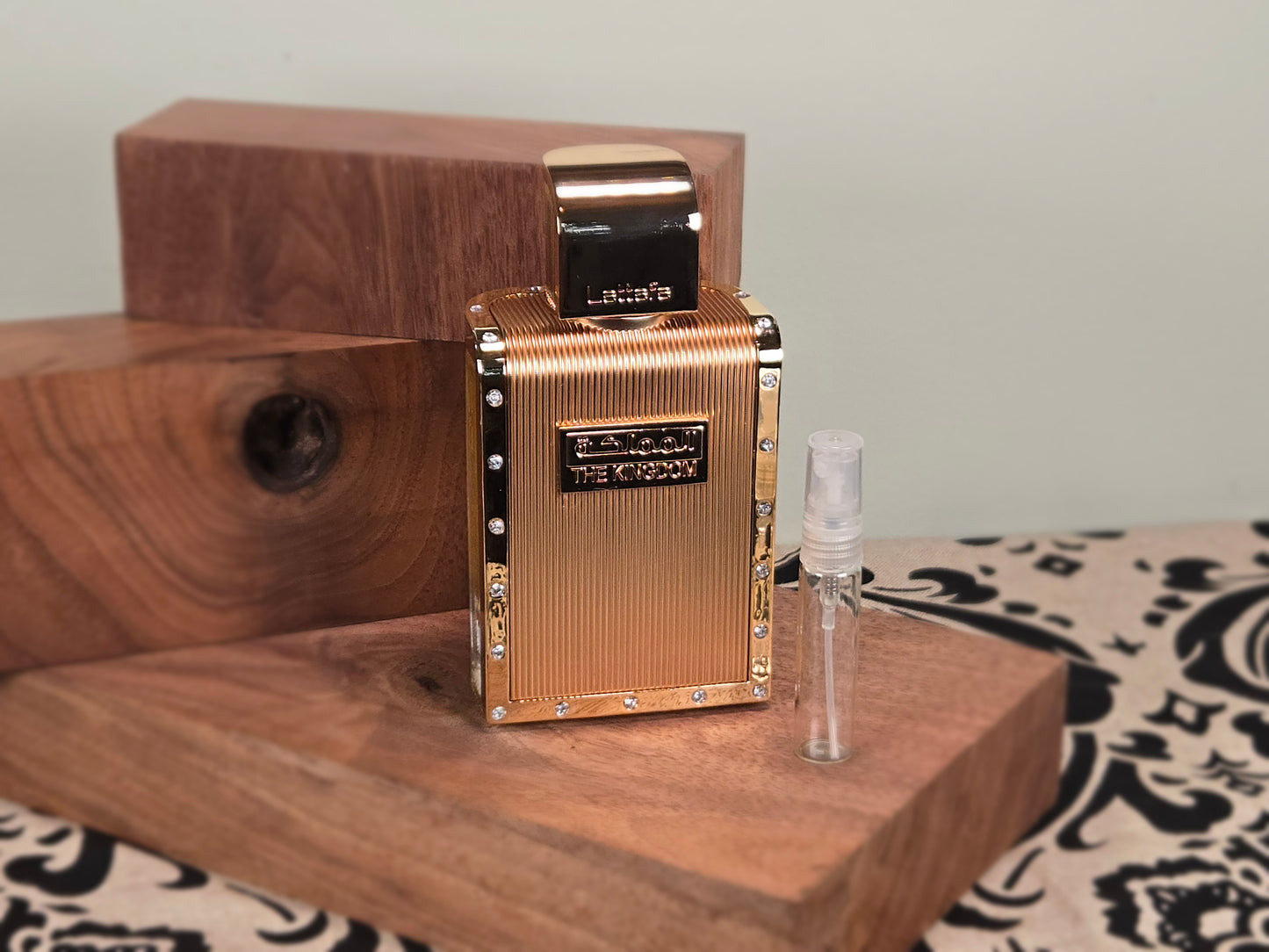 Lattafa The Kingdom - Perfume Sample 5ml/2ml - Travel Size - Middle Eastern Fragrance