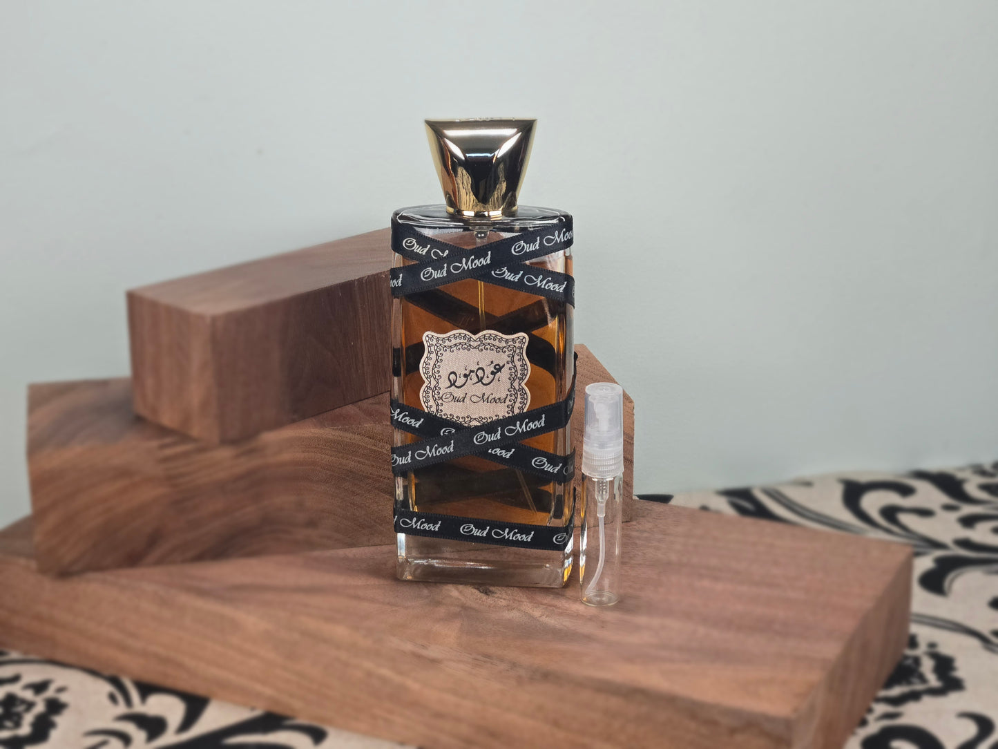 Lattafa Oud Mood - Échantillon de Parfum Arabe 5ml/2ml - Format de Voyage