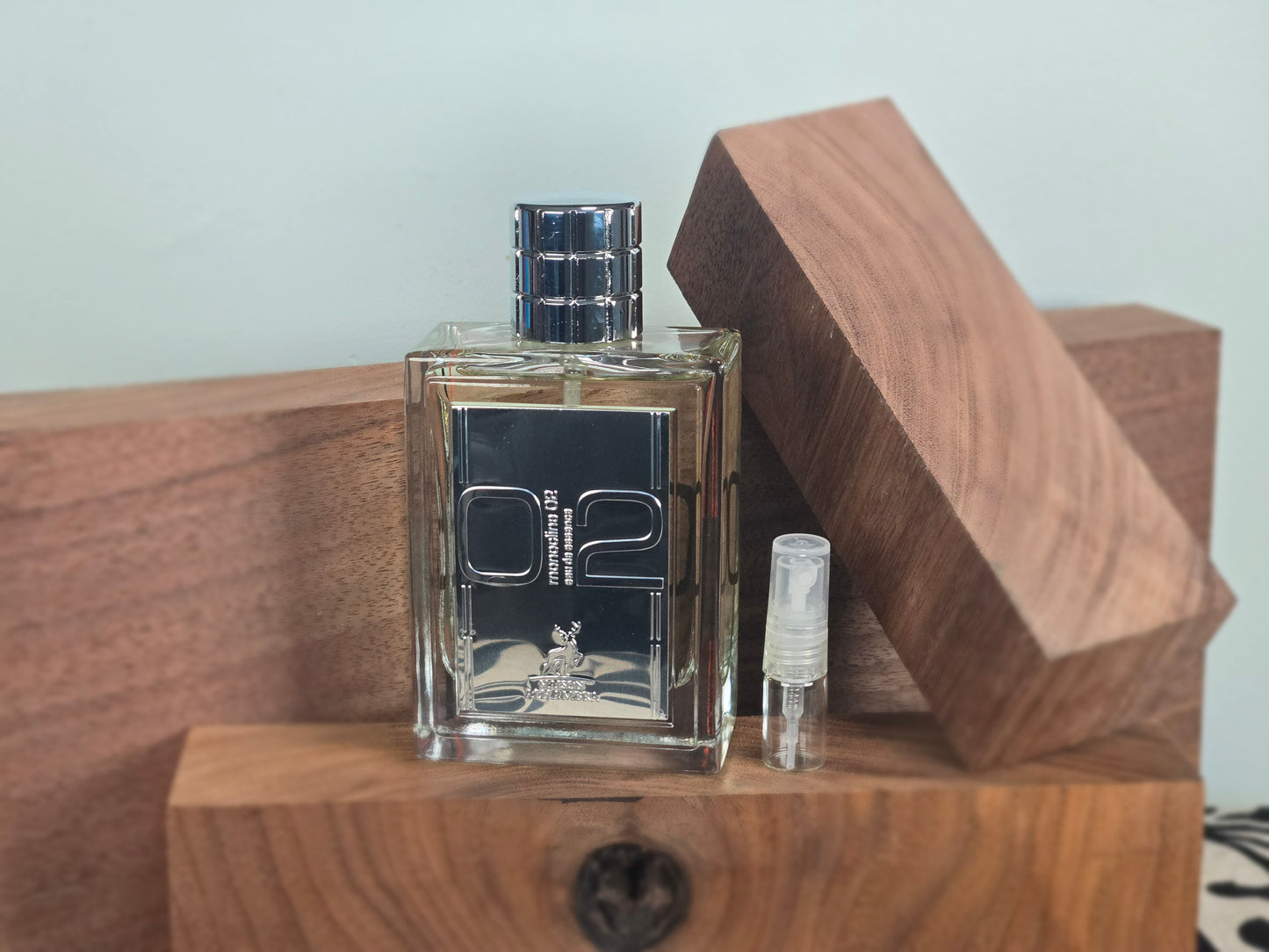 Maison Alhambra Monocline 02 - Échantillon de Parfum 5ml/2ml - Format de Voyage - Parfum du Moyen-Orient