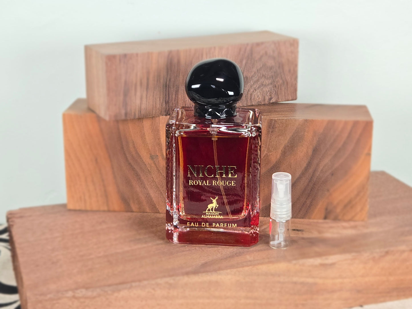 Maison Alhambra Niche Royal Rouge - Échantillon de Parfum Arabe 5ml/2ml - Format de Voyage
