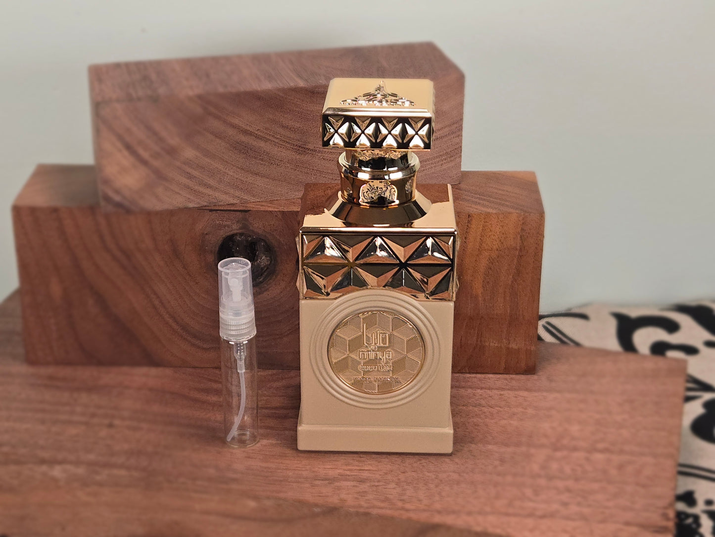 Paris Corner Minya Coco Lush - Échantillon de Parfum 5ml/2ml - Format de Voyage - Parfum du Moyen-Orient