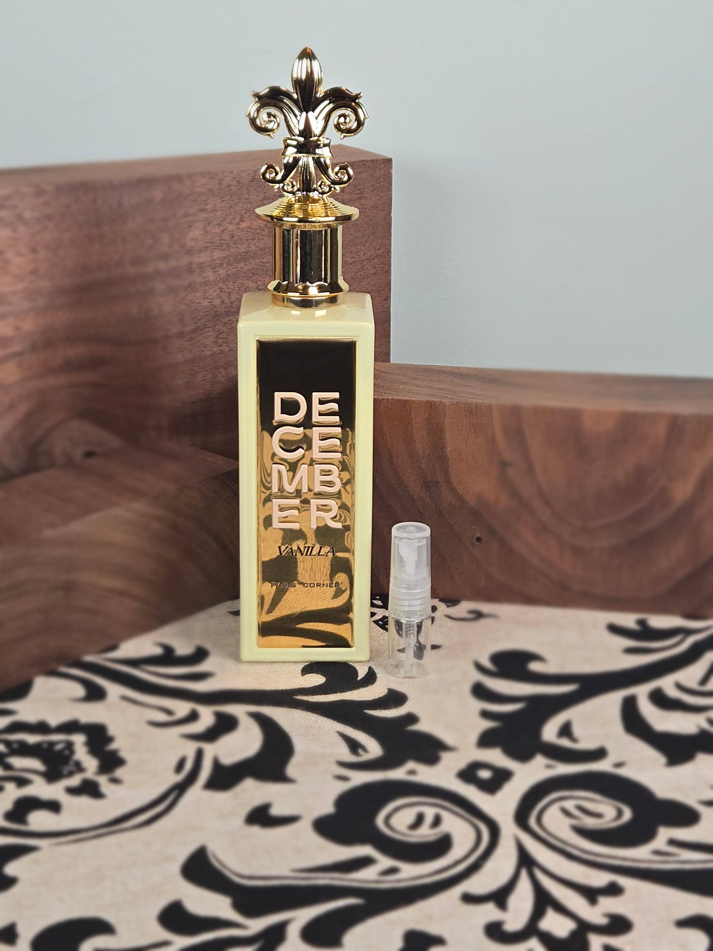 Paris Corner December Vanilla - Échantillon de Parfum Arabe 5ml/2ml - Format de Voyage