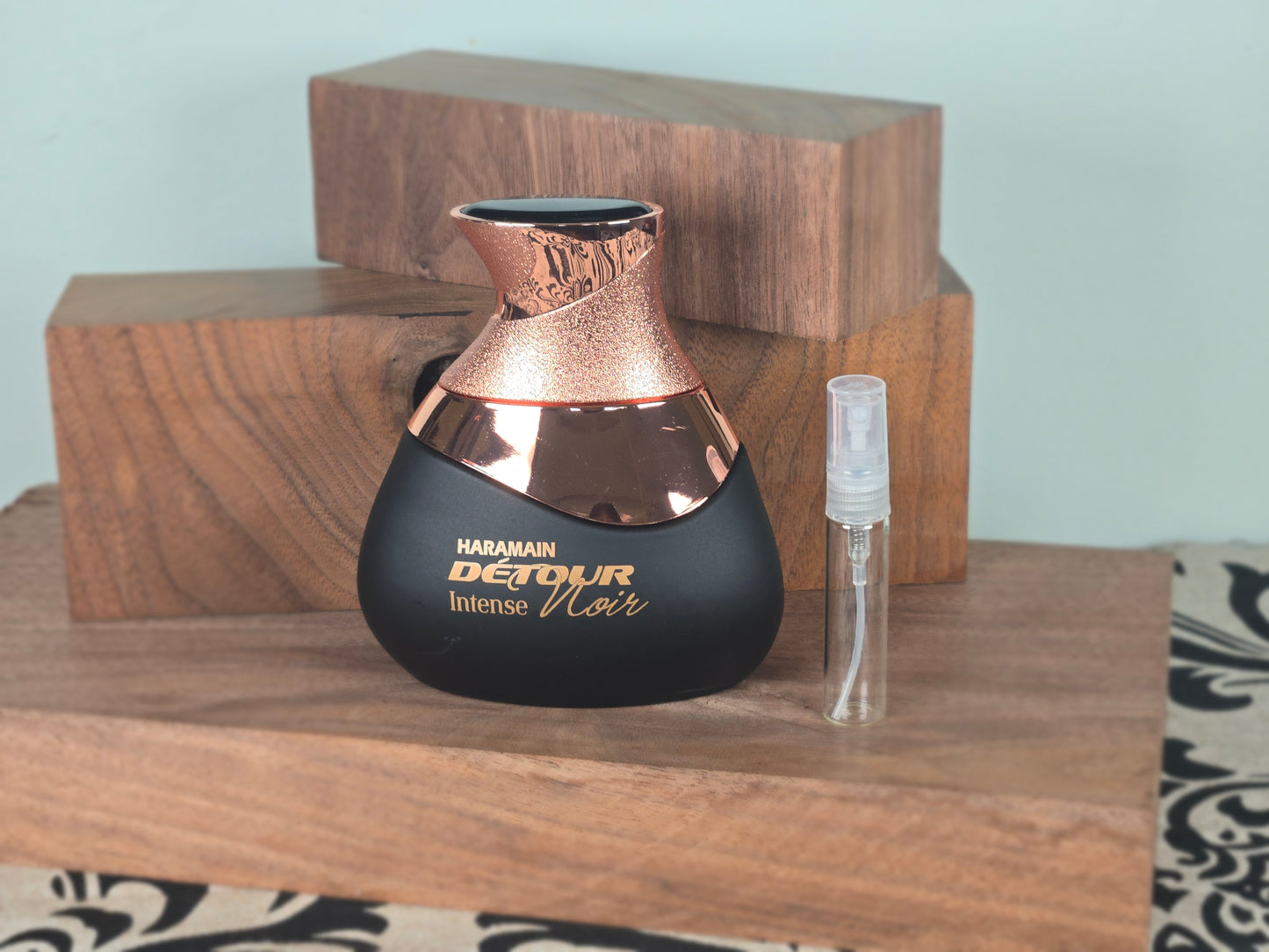 Al Haramain Detour Noir Intense - Perfume Sample 5ml/2ml - Travel Size - Middle Eastern Fragrance