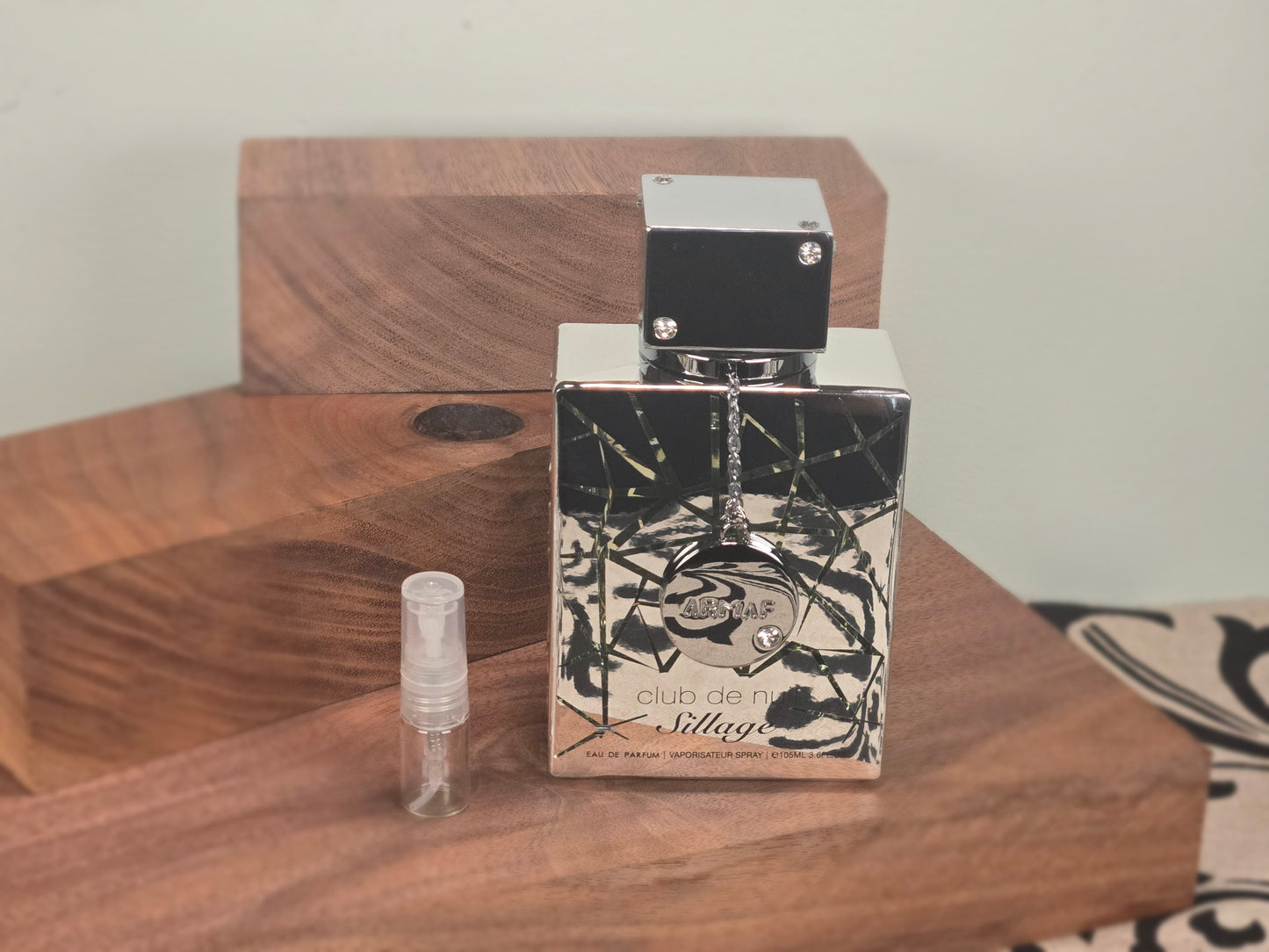Armaf Club de Nuit Sillage - Perfume Sample 5ml/2ml - Travel Size - Middle Eastern Fragrance