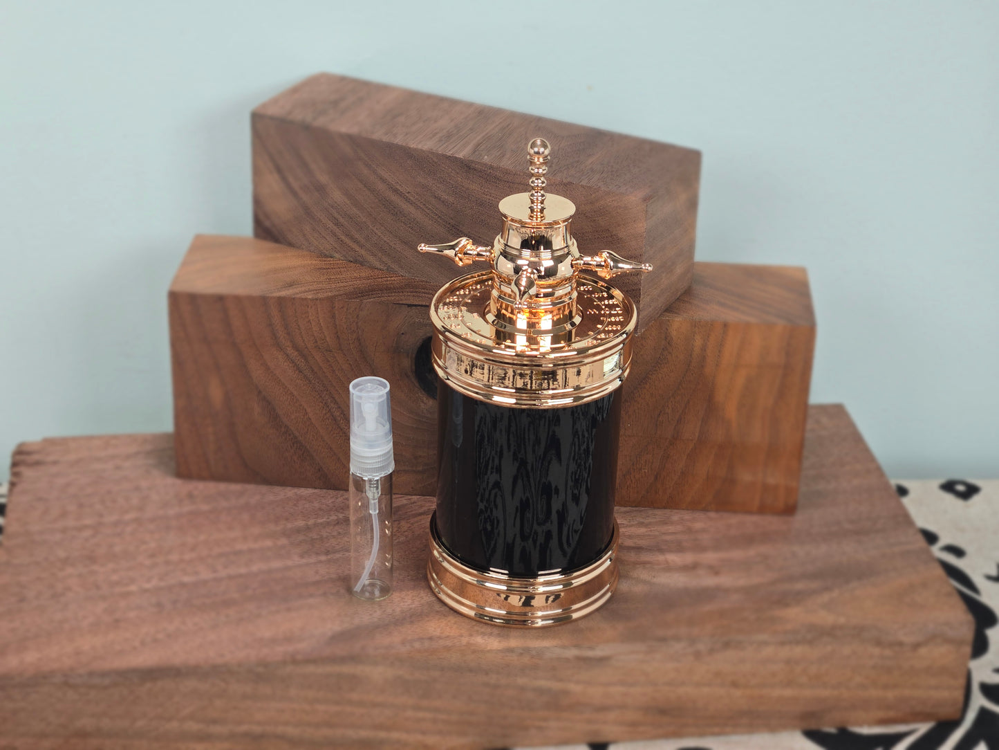 French Avenue Axis - Perfume Sample 5ml/2ml - Travel Size - Middle Eastern Fragrance