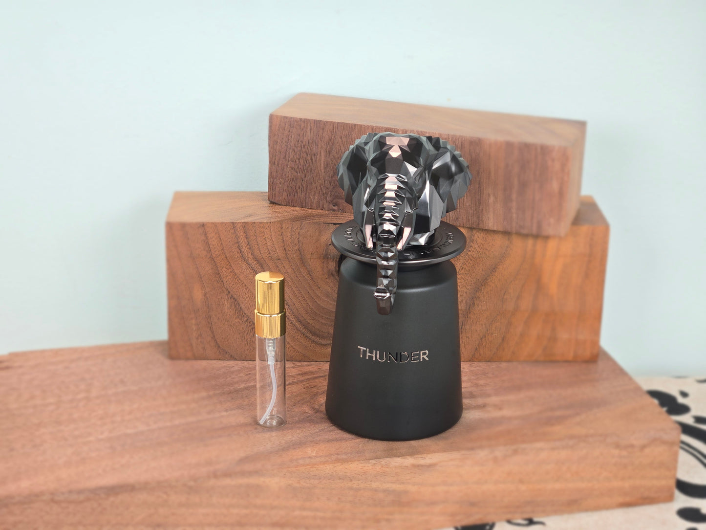 French Avenue Thunder - Échantillon de Parfum 5ml/2ml - Format de Voyage - Parfum du Moyen-Orient