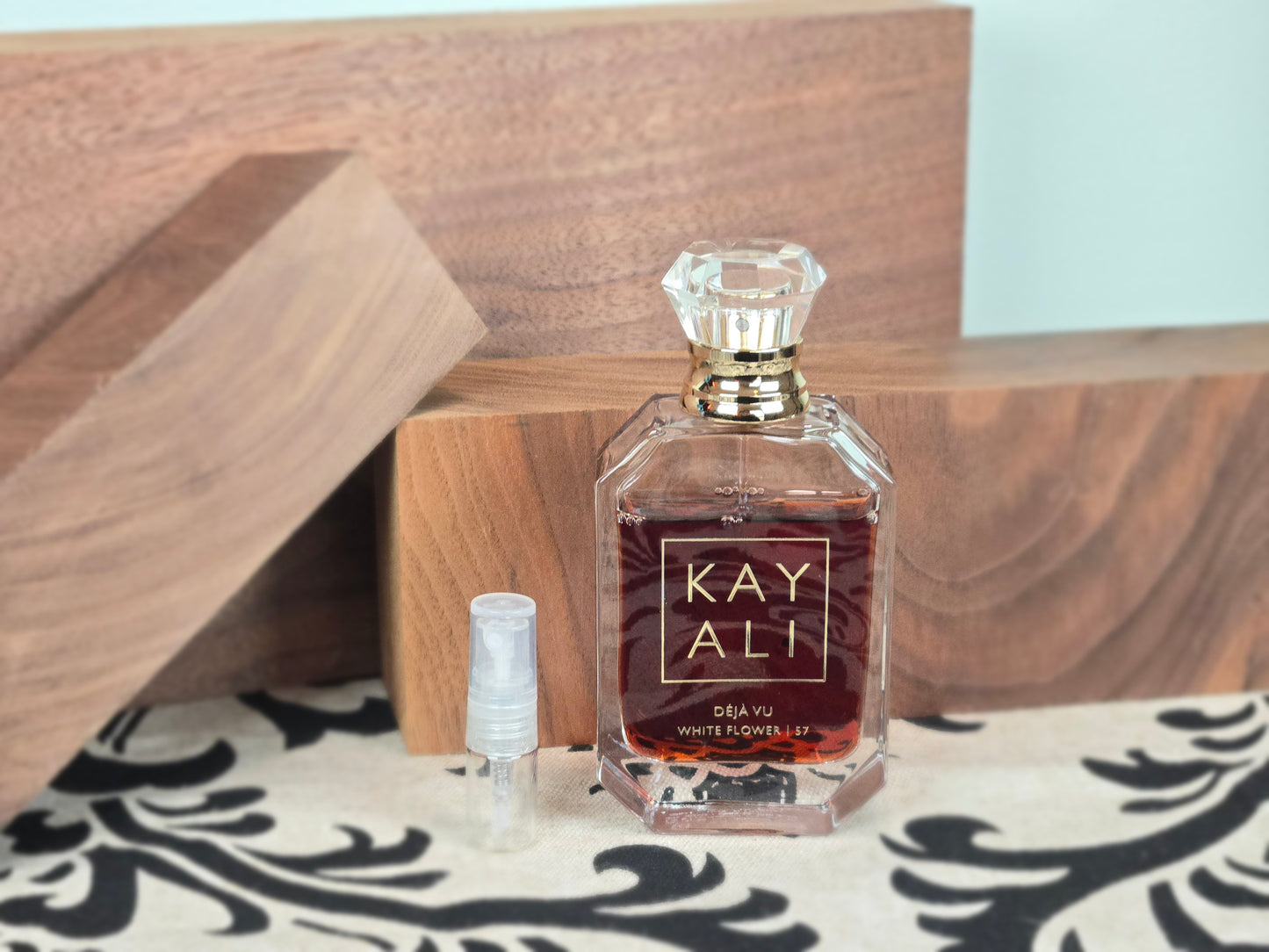 Kayali Déjà Vu White Flower 37 - Échantillon de Parfum 5ml/2ml - Format de Voyage - Parfum du Moyen-Orient