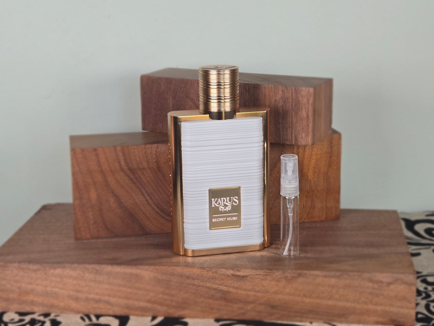Khadlaj Karus Secret Musk - Perfume Sample 5ml/2ml - Travel Size - Middle Eastern Fragrance