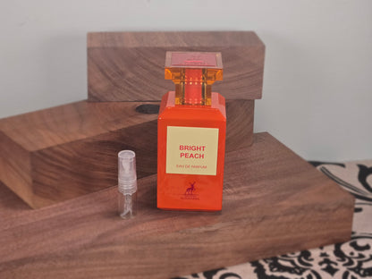 Maison Alhambra Coral Blush (Anciennement Bright Peach) - Échantillon de Parfum 5ml/2ml - Format de Voyage - Parfum du Moyen-Orient
