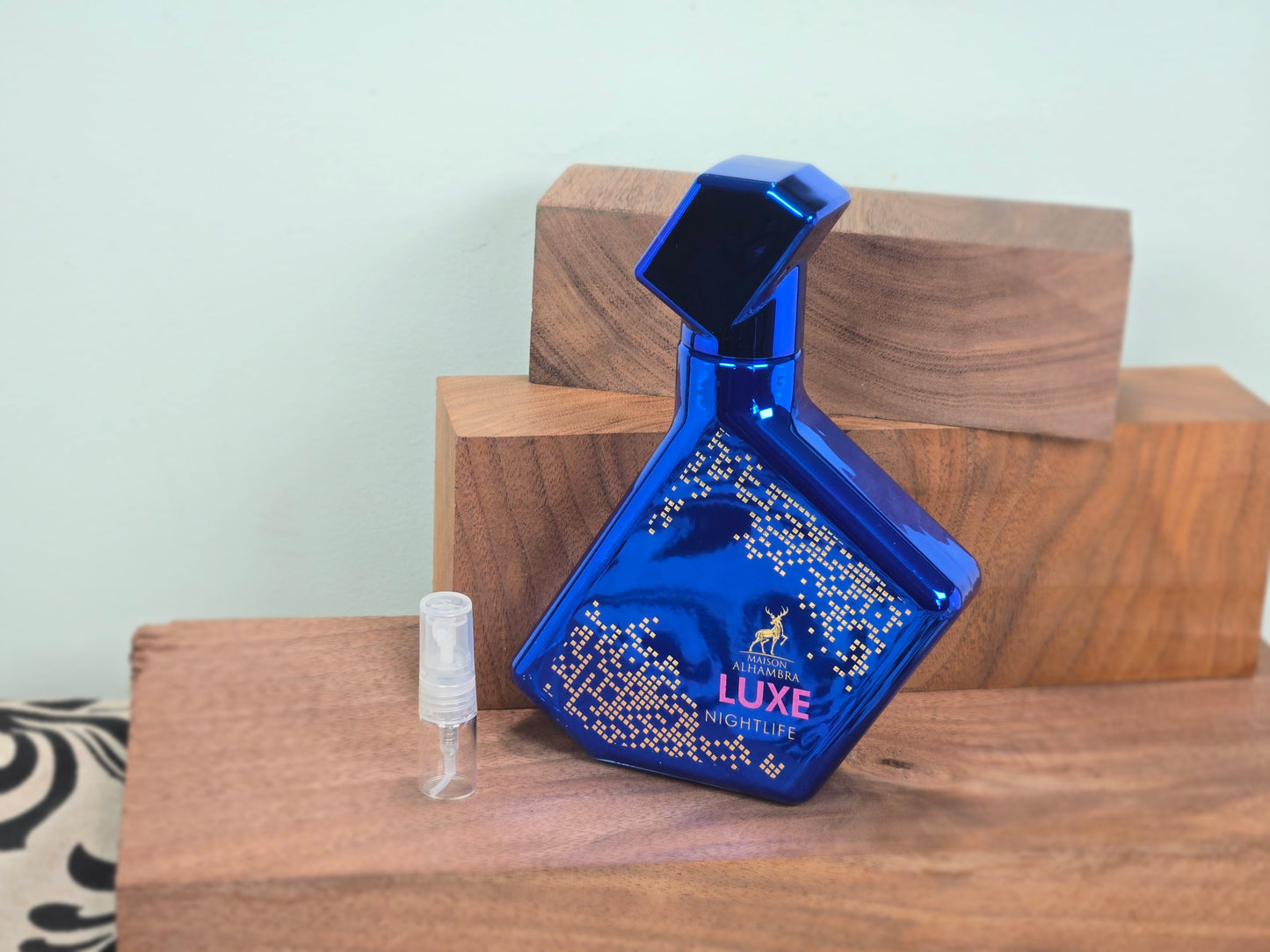 Maison Alhambra Luxe Nightlife - 5ml/2ml Fragrance Sample - Travel Size - Middle Eastern Perfume