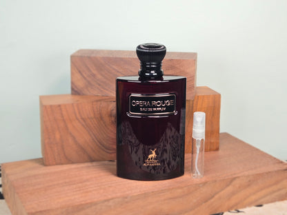 Maison Alhambra Opera Rouge - Échantillon de Parfum 5ml/2ml - Format de Voyage - Parfum du Moyen-Orient