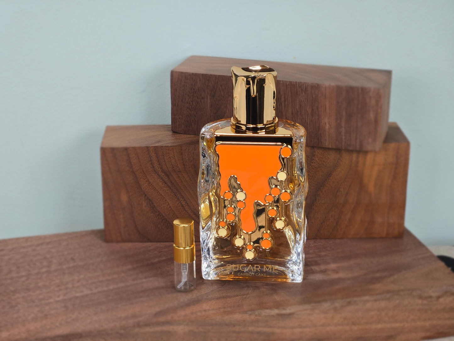 Maison Alhambra Sugar Me Carrot Cake - Échantillon de Parfum 5ml/2ml - Format de Voyage - Parfum du Moyen-Orient
