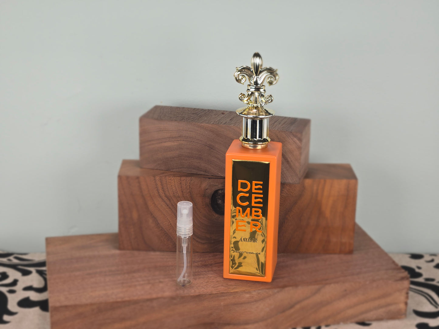 Paris Corner December Ambar - Échantillon de Parfum 5ml/2ml - Format de Voyage - Parfum du Moyen-Orient