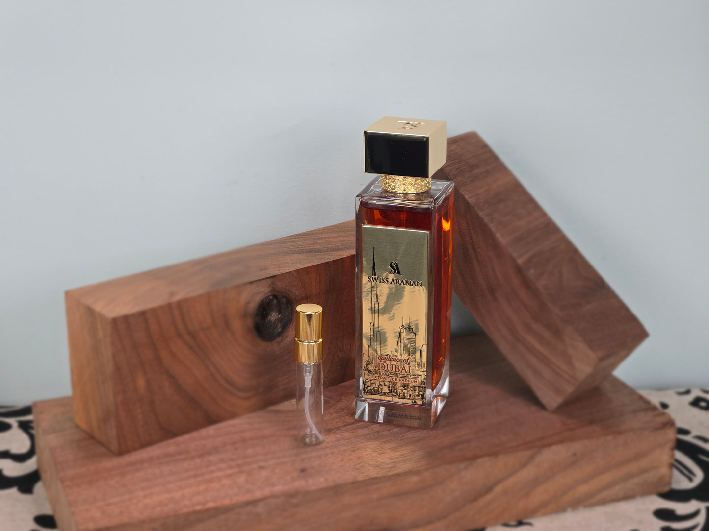 Swiss Arabian Opulence of Dubai  - Échantillon de Parfum 5ml/2ml - Format de Voyage - Parfum du Moyen-Orient